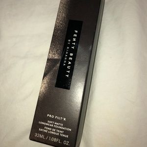 NEW IN BOX FENTY PRO FILTER FOUNDATION SHADE 290